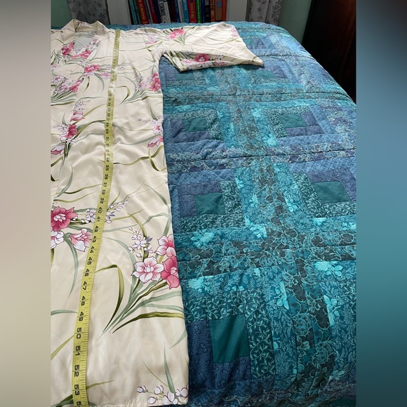 Kimono Style Robe One Size Fits Most - Picture 9 of 11